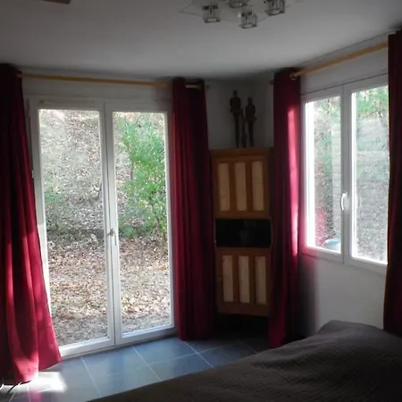 Entier Sans Vis A Vis Avec Toiture Vegetalisee Chalet Saint-Antoine-de-Breuilh
